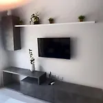 Paradise Promenade Apartment, 2min Distance From Marina Appartamento Larnaca