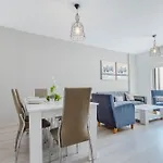 Paradise Promenade Apartment, 2min Distance From Marina Appartamento *