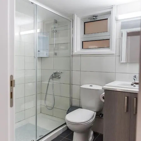 Paradise Promenade Apartment, 2min Distance From Marina * לרנקה