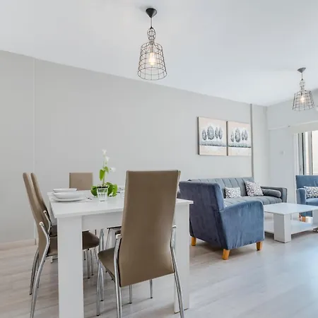 Paradise Promenade Apartment, 2min Distance From Marina Апартаменти *