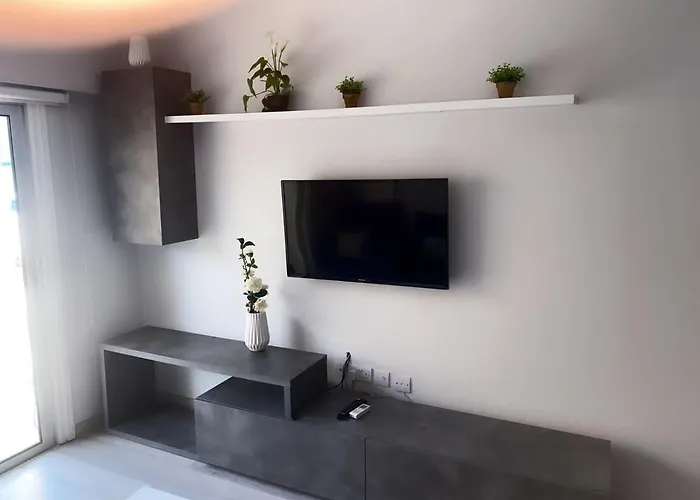 Paradise Promenade Apartment, 2min Distance From Marina Daire Larnaca