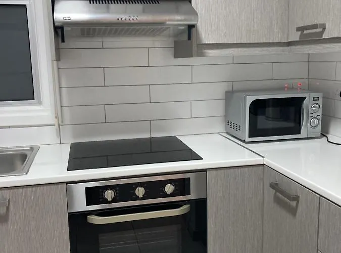 Daire Paradise Promenade Apartment, 2min Distance From Marina Larnaca